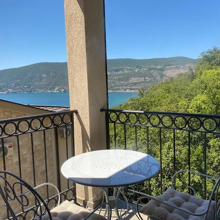 Adria Sea & Mountains Apartman Herceg Novi Kültér fotó