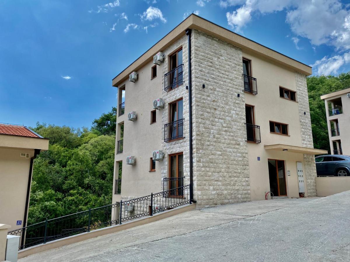 Adria Sea & Mountains Apartman Herceg Novi Kültér fotó